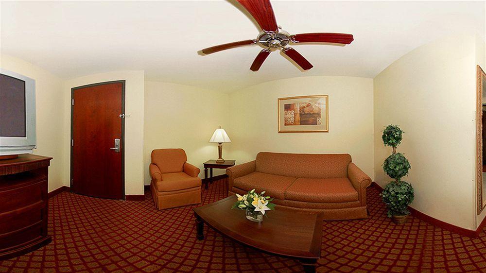 Comfort Suites Yukon - Sw Oklahoma City Kültér fotó