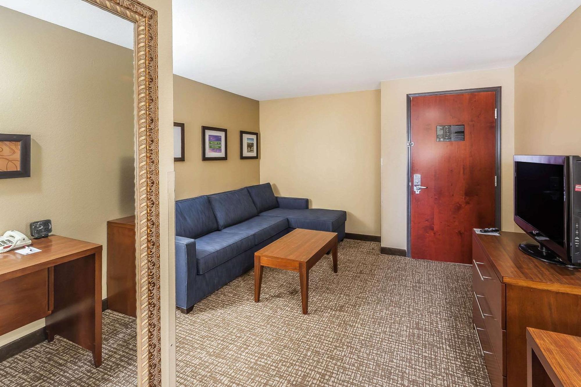 Comfort Suites Yukon - Sw Oklahoma City Kültér fotó